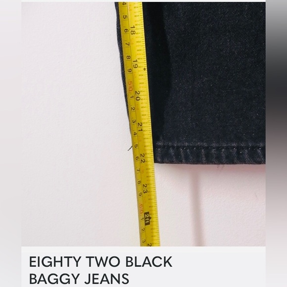 EIGHTY TWO BLACK BAGGY JEANS. Excellent condition, funky design so comfo… - Picture 4 of 4